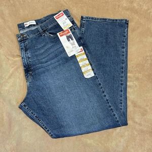 Wrangler Relaxed Fit Jeans Men's Big & Tall 40x32 Denim Jeans 5 Pockets NWT